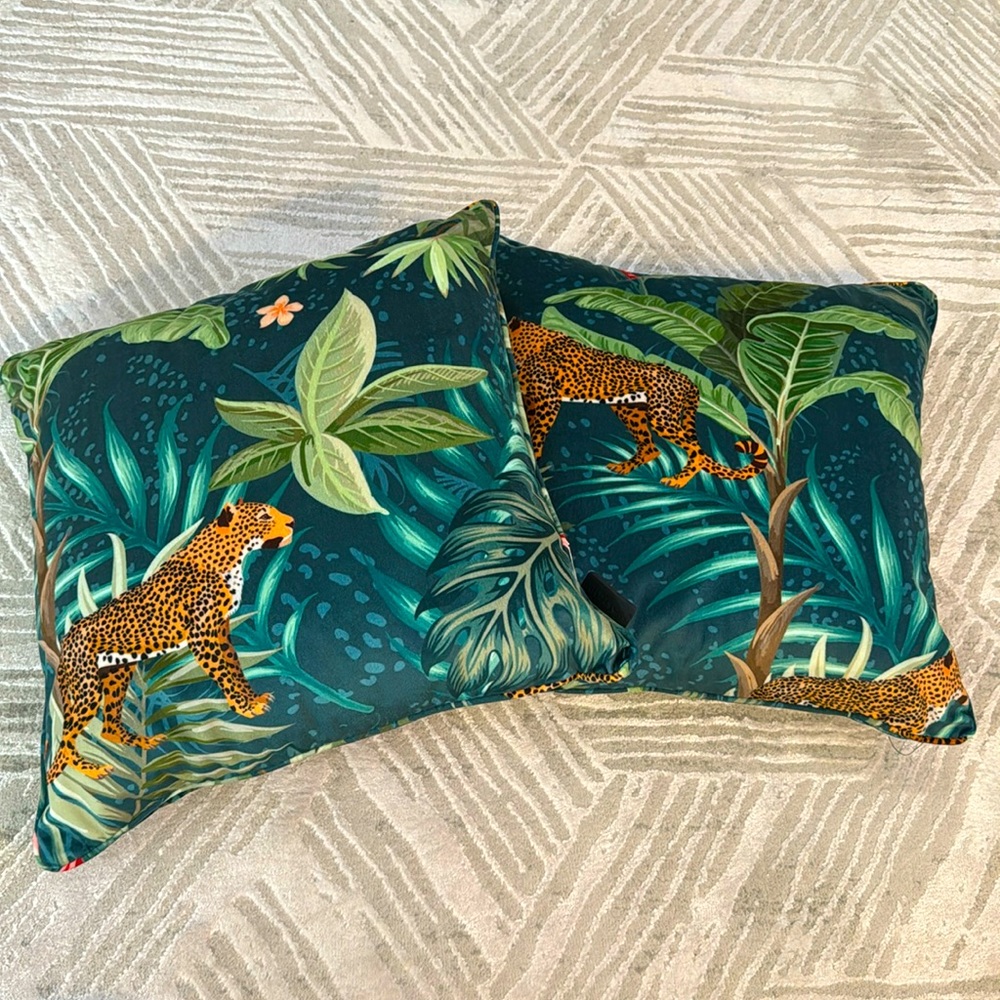 Leopard 🐆 green Madison decorative pillows set of 2